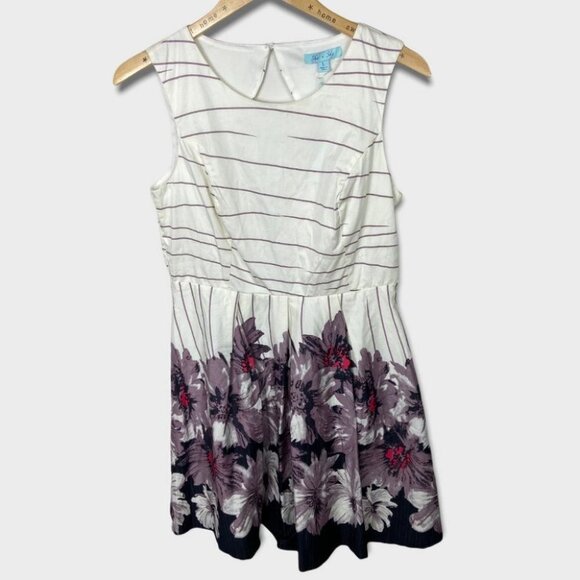 NWT She Sky Flare Dress White Floral Bohemian Sz Large New With Tags Skater Y2K - Picture 3 of 16